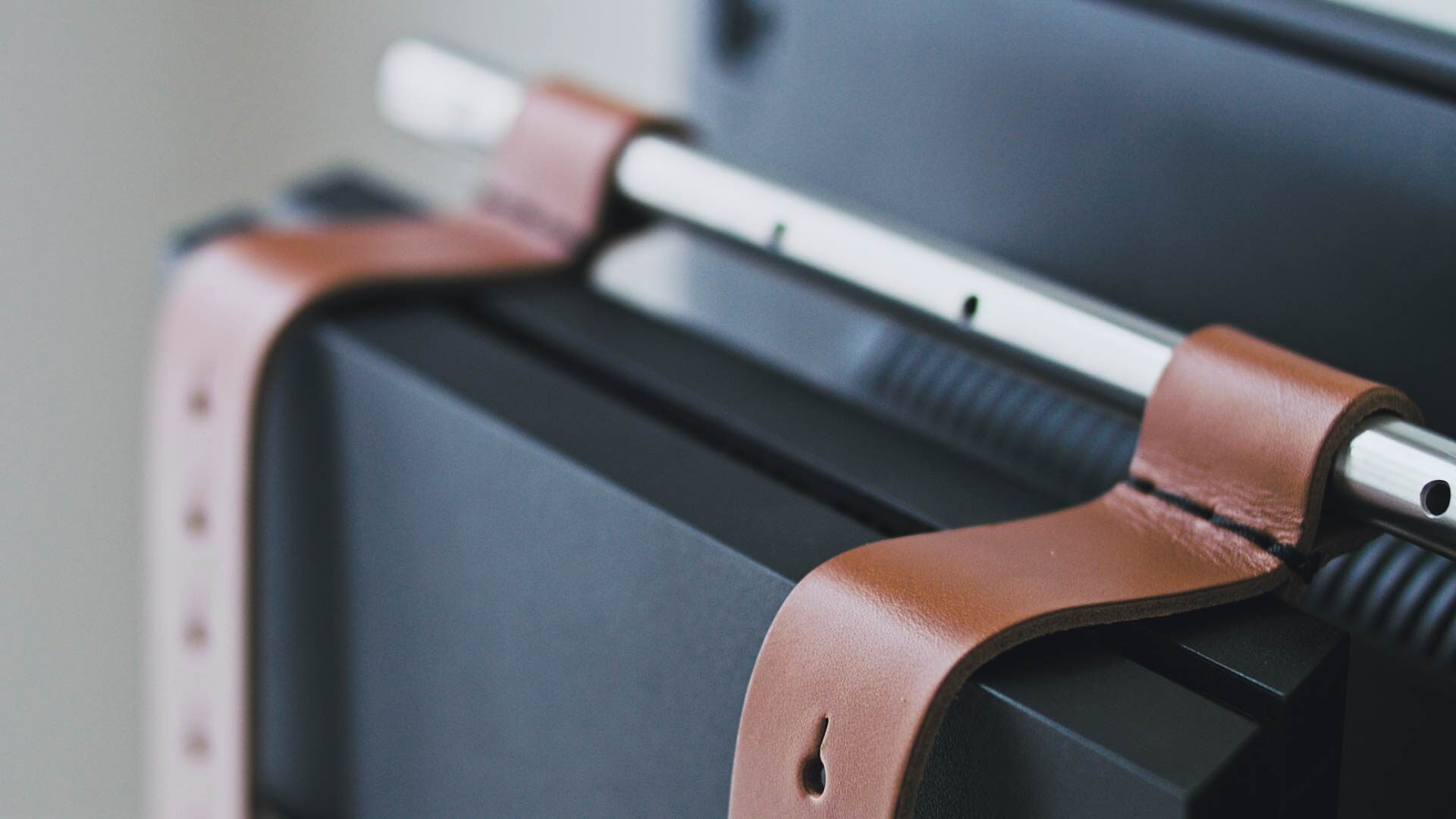 VOGELS – OP1 _ ProRes 4444 grade v01 (1-00-43-19)