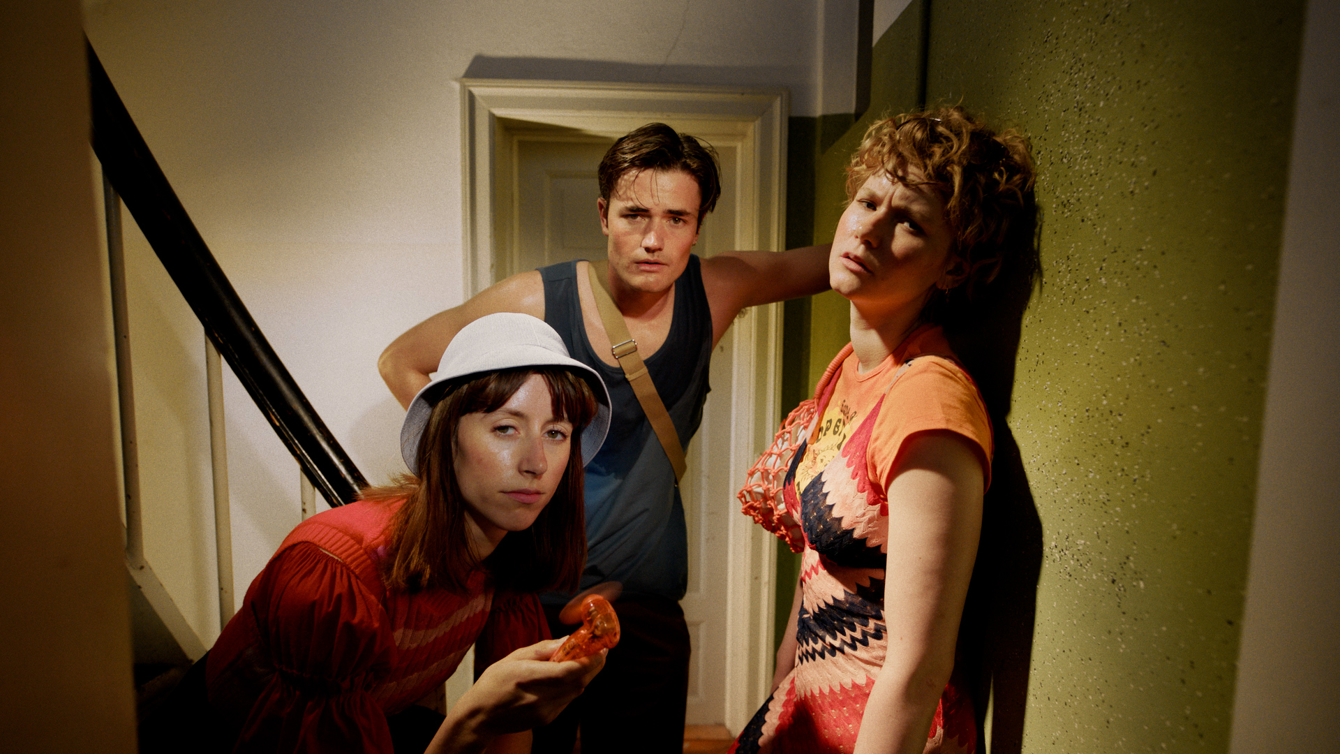 global_coci_chilled_vid20_16x9_hero_crave_en_22-05-002.00_00_06_20.Still005